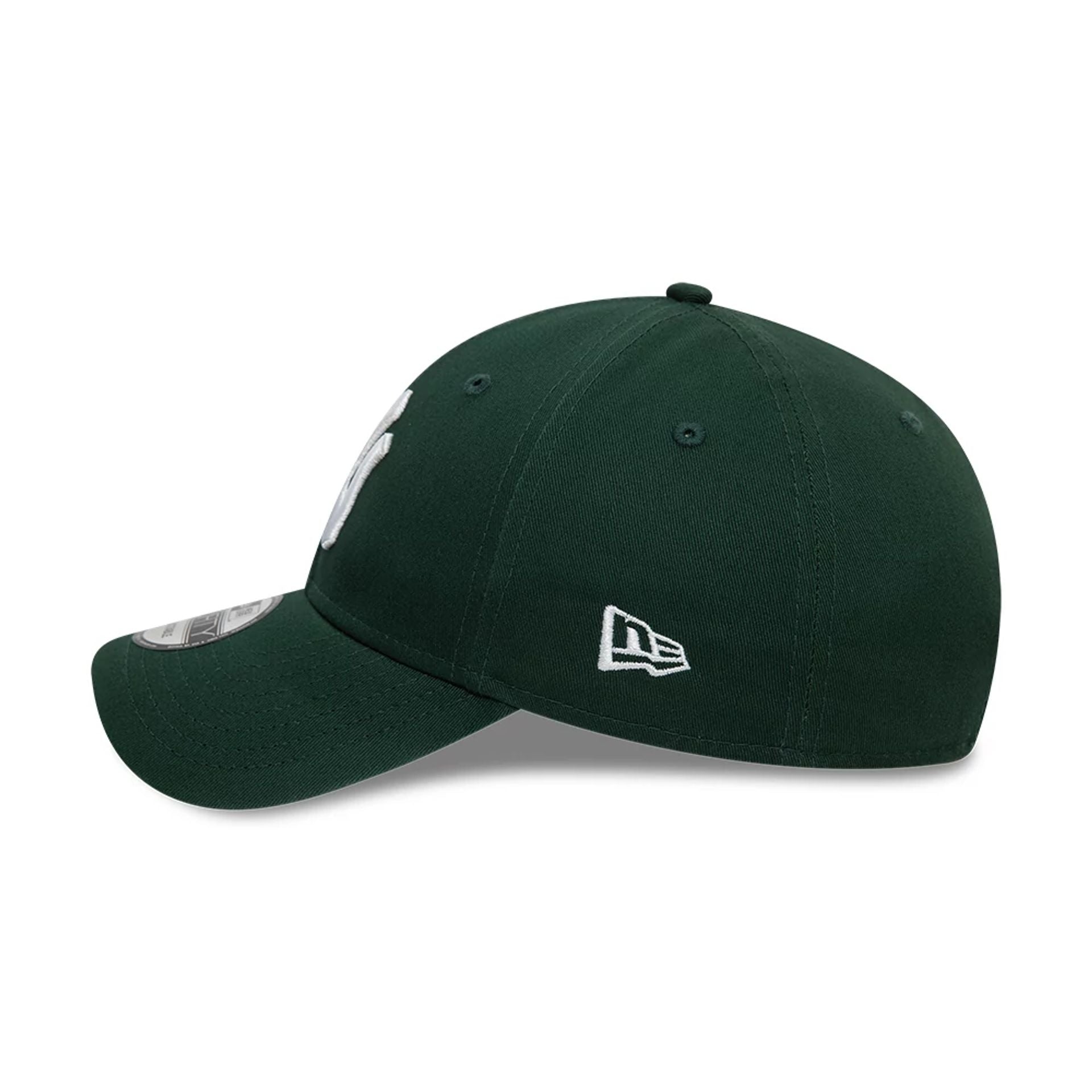 New York Yankees League Essential Dark Green 9FORTY Adjustable Cap