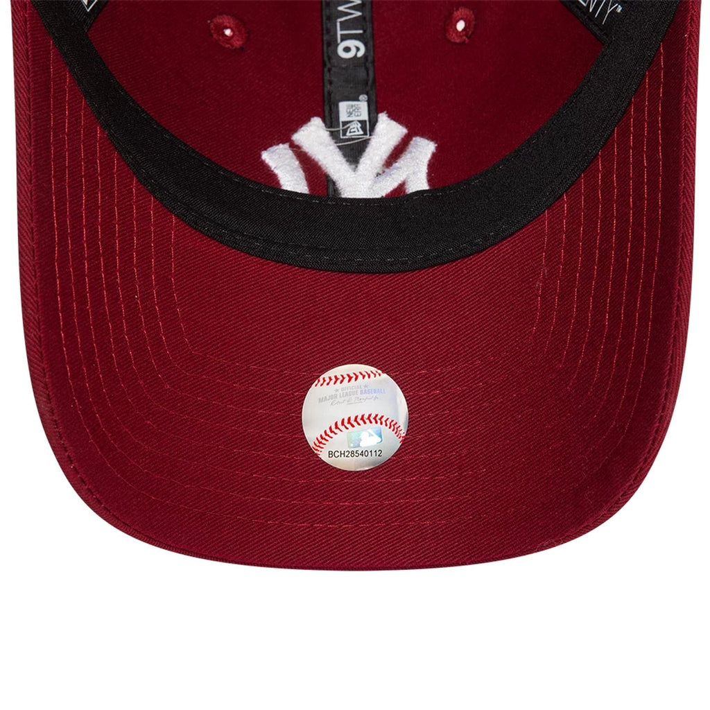 New York Yankees League Essential Dark Red 9TWENTY Adjustable Cap