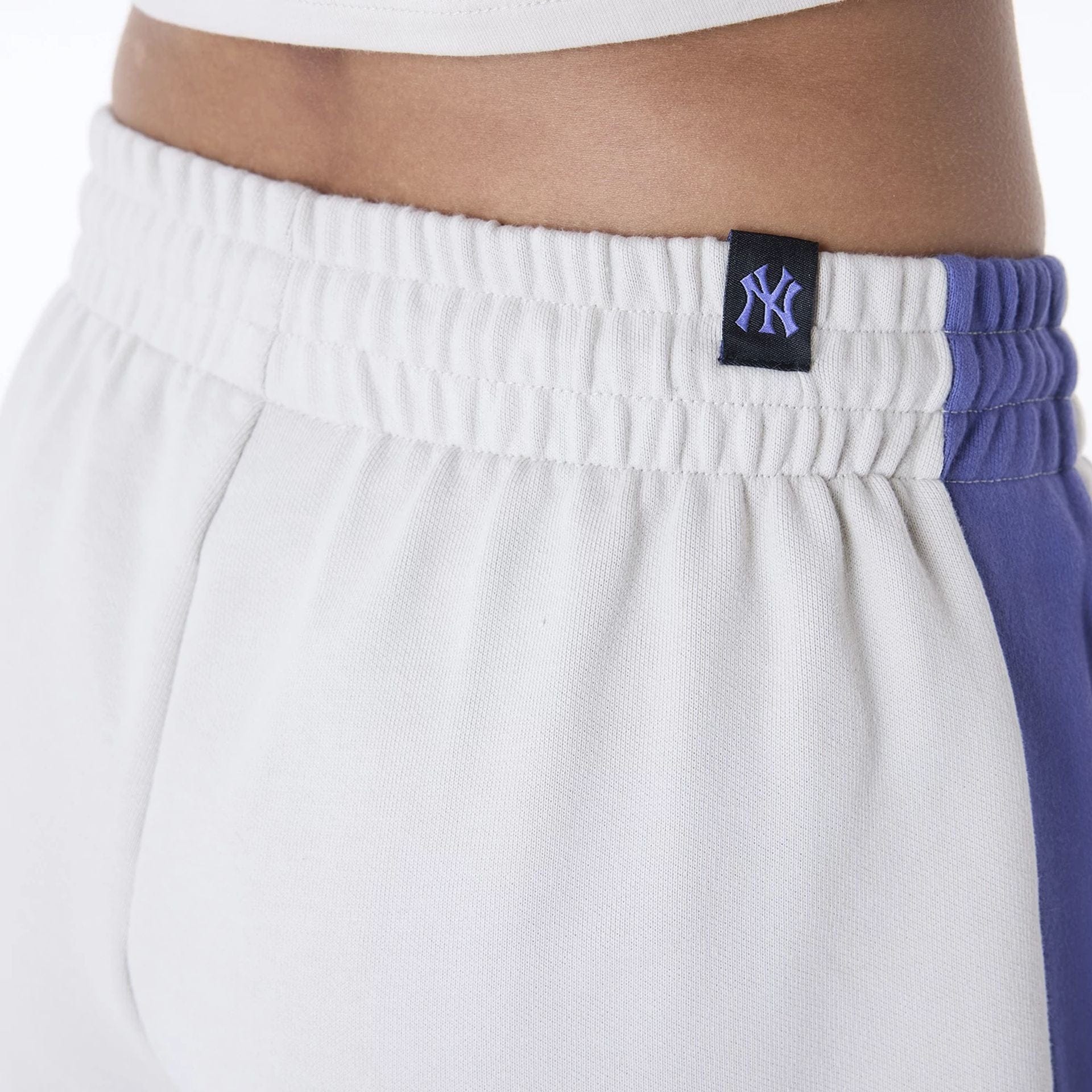 New York Yankees Womens MLB Floral Cream Shorts