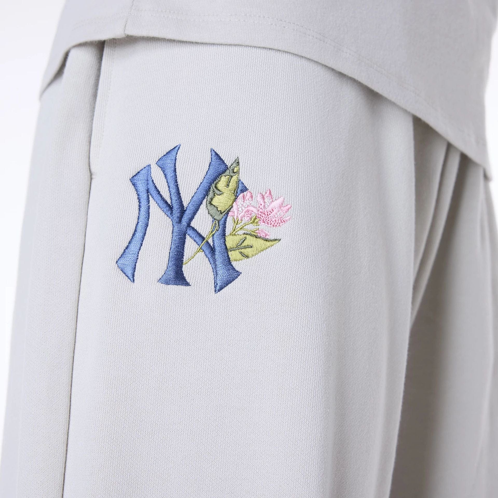 New York Yankees Womens MLB Floral Light Beige Joggers