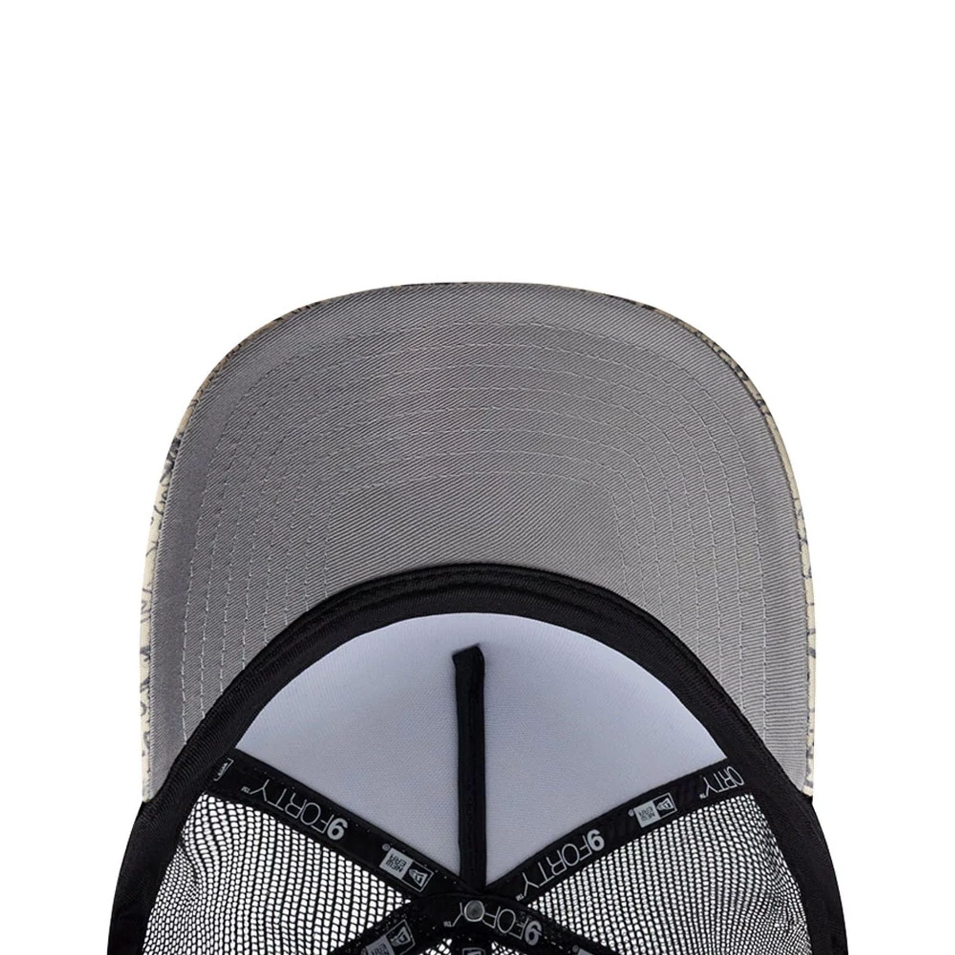 Bugs Bunny Looney Tunes Cream 9FORTY A-Frame Trucker Adjustable Cap