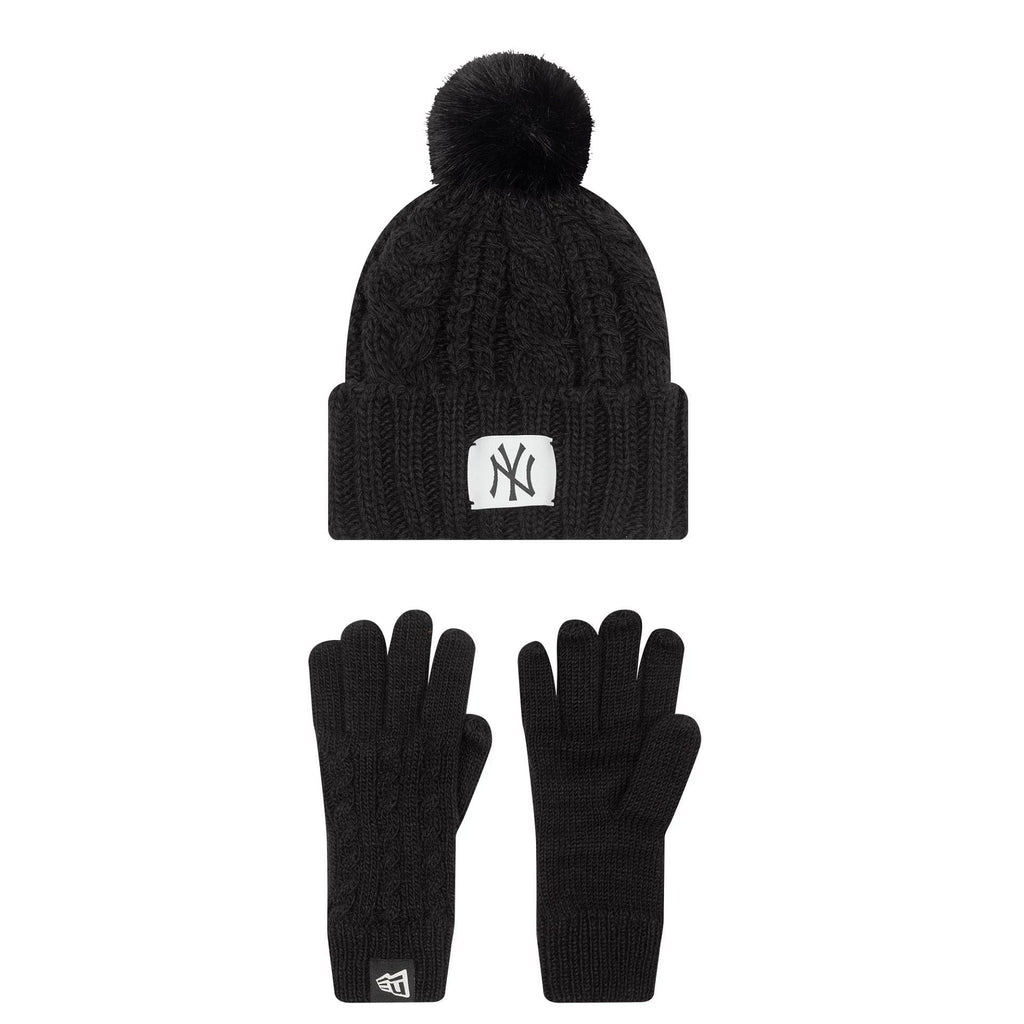 New York Yankees Youth MLB Black Beanie & Gloves Set