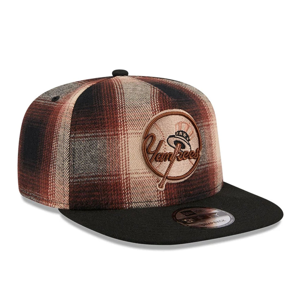 New York Yankees MLB Grunge Style Plaid Open Brown 9FIFTY A-Frame Snapback Adjustable Cap