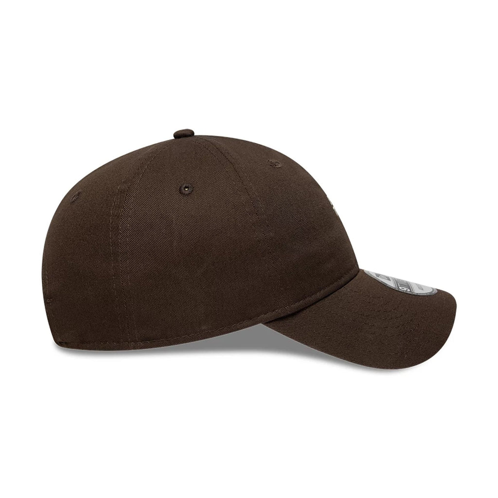 New Era Slogan Plot Twist Dark Brown 9TWENTY Adjustable Cap