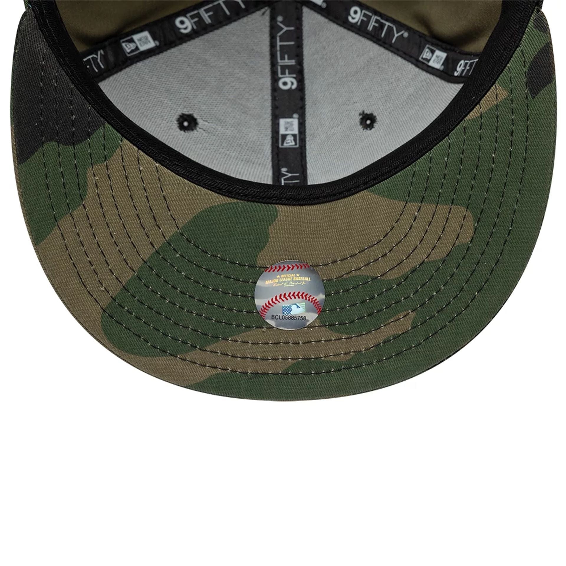 New York Yankees MLB Camo Green 9FIFTY Snapback Cap